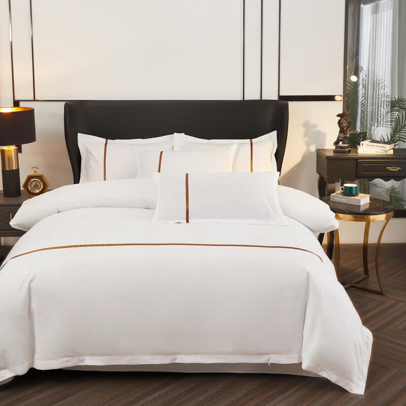 

Hotel & B&B All-Season Quilt