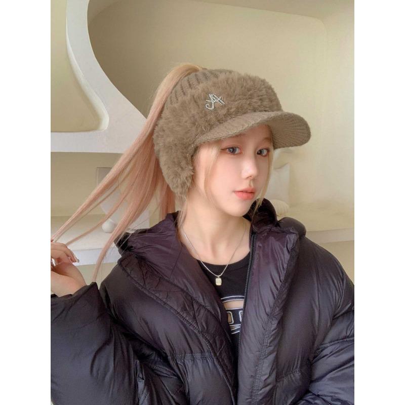 Autumn and Winter Warm and Ear Protecting Knitted Duck Cap New Ladies Korean Style Winter Hollow Top Baseball Cap Trend