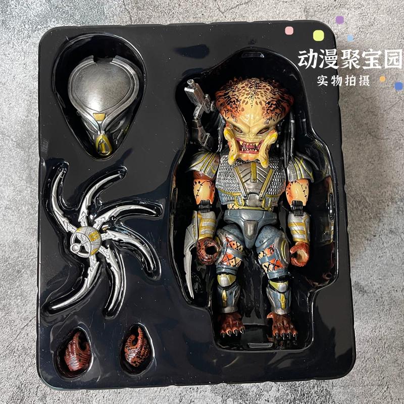 Genuine Manwu Q version warrior vs. alien dog mask super movable figure model ornament doll toy