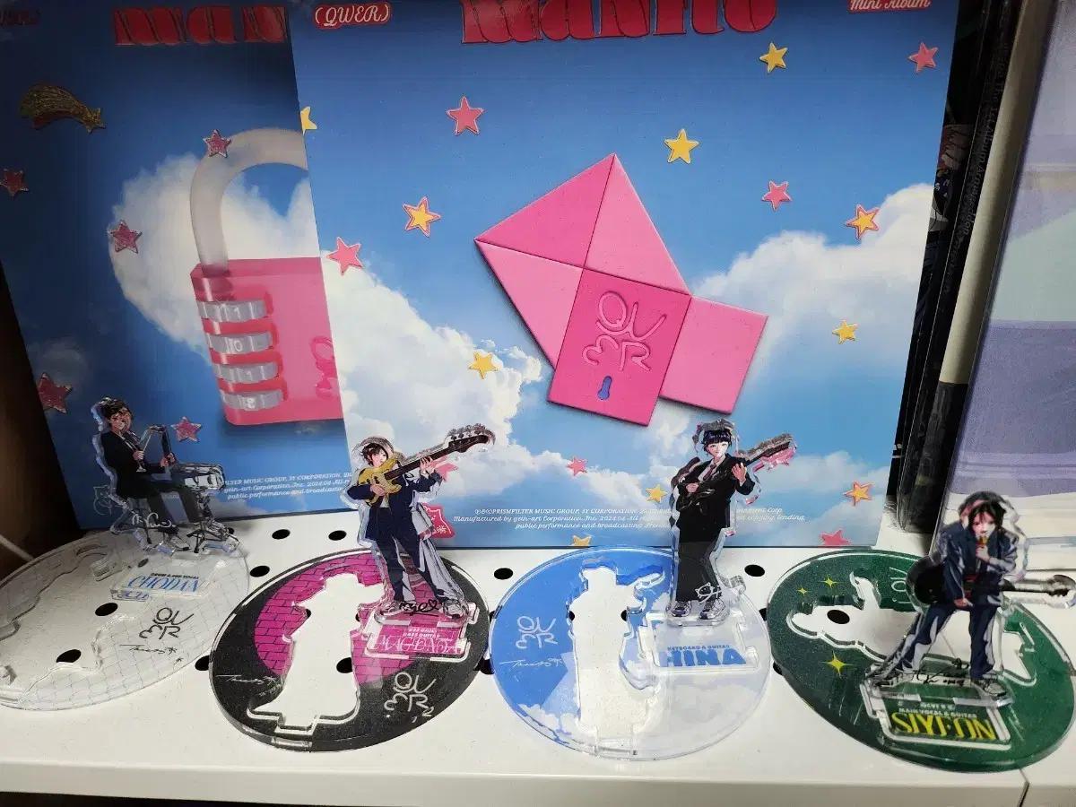 

QWER acrylic coaster Used
