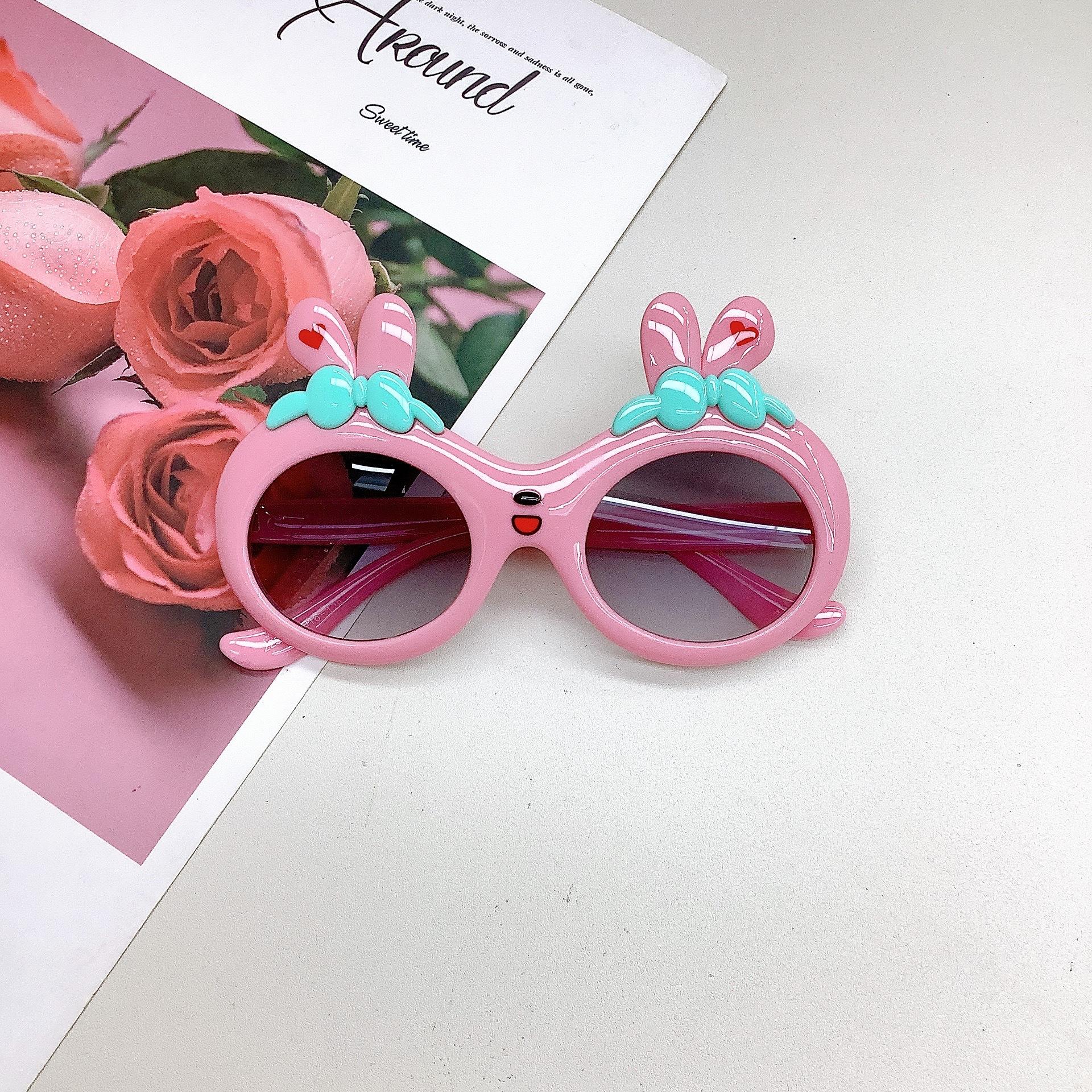 

Модные детские очки Bunny Cute Bow Girl Baby Солнцезащитные очки для мальчиков и девочек Весенние прогулки Подиум Круто светло-розовый