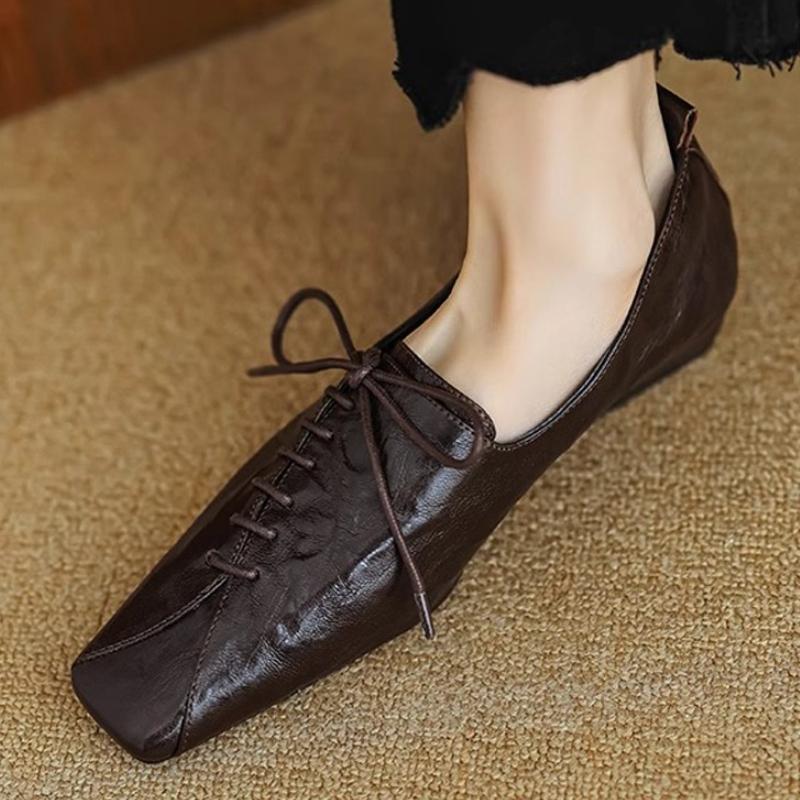 2026 New Style Lace-up Simple Shoes Women's Fashion Neutral Small Single Shoes Niche High-end Sense Thick Heeled Single Shoes