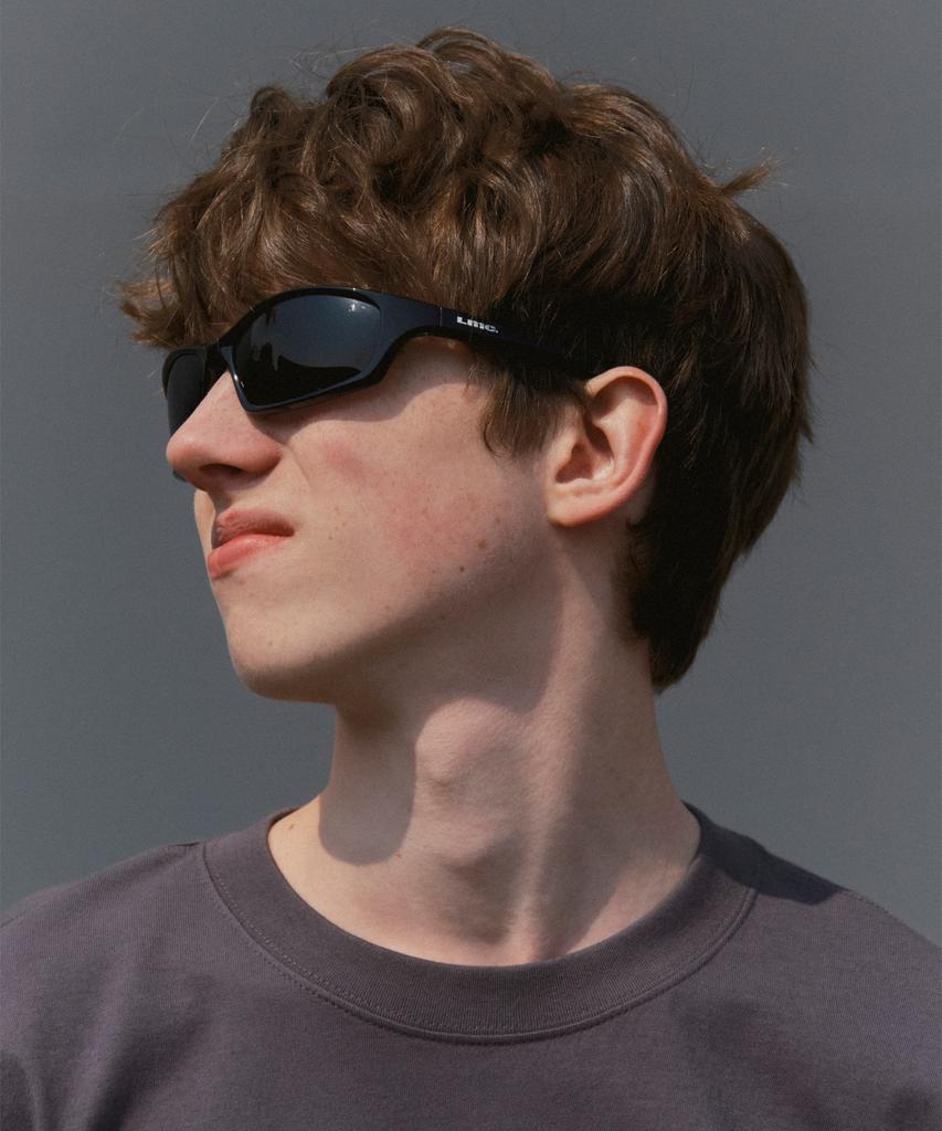 LMC Oval Globe Polarized Sunglasses Black