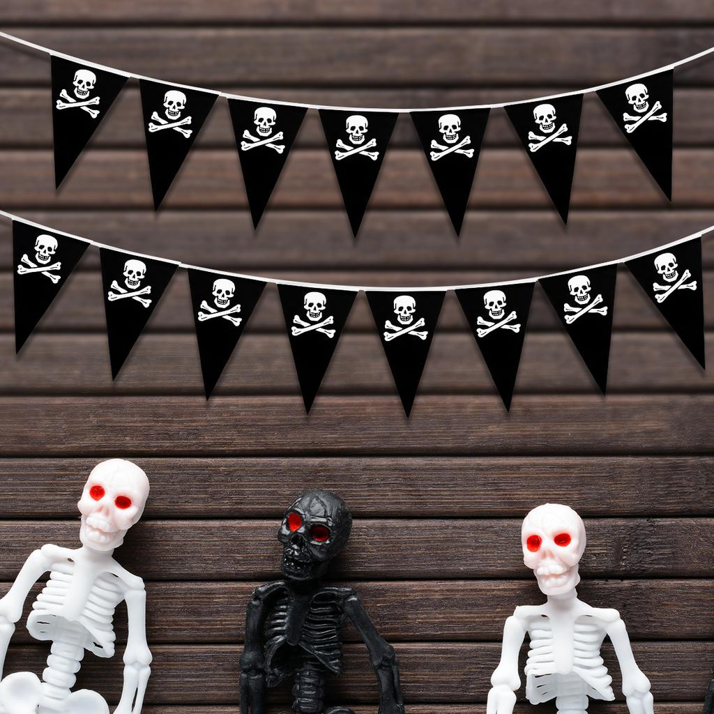5m Halloween Piratenbanner Piratenschädel Gedruckte Schwarze Wimpel Dreiecksflaggen Piraten-Themenparty Dekoration Geburtstagsfeier