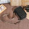 Johnature Retro Dámská taška z pravé kůže s ražbou písmen Všestranná široká ramenní popruh Ramenní crossbody taška