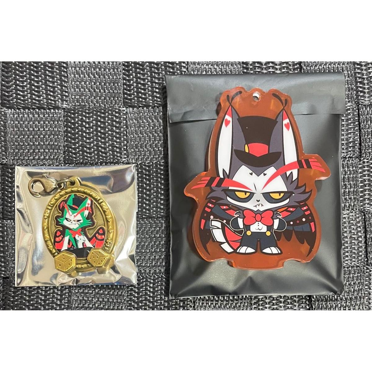 Used Hazbin Hotel Husk-san Acrylic keychain & trading metal charm that can also be used as Axta Smiling