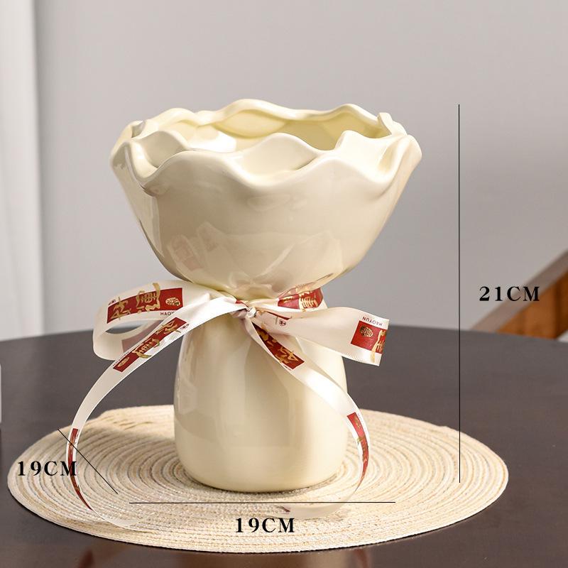 Elegant Luxury Small Vase for Wedding Decor and Floral Arrangements