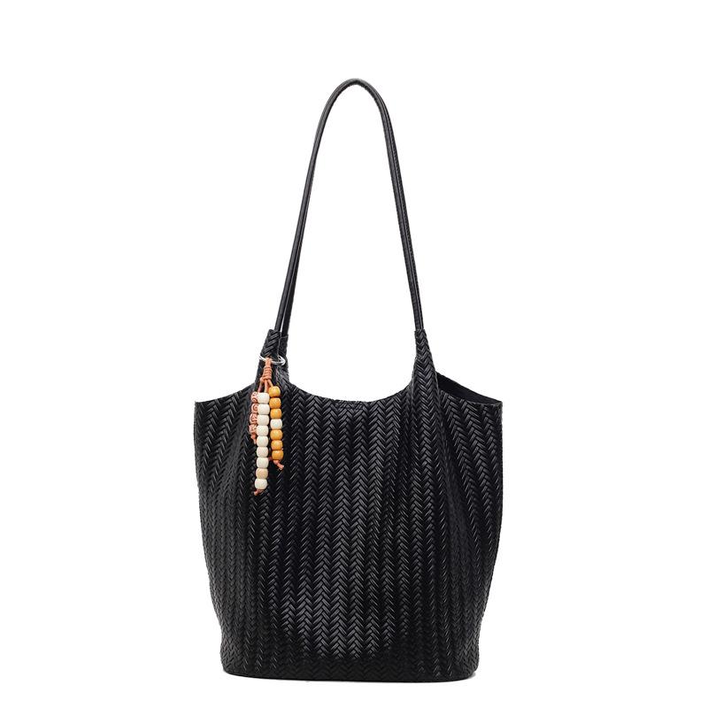 Korean version of retro bag women's large capacity 2025 new autumn shoulder woven mother and child bag commuter tote bag