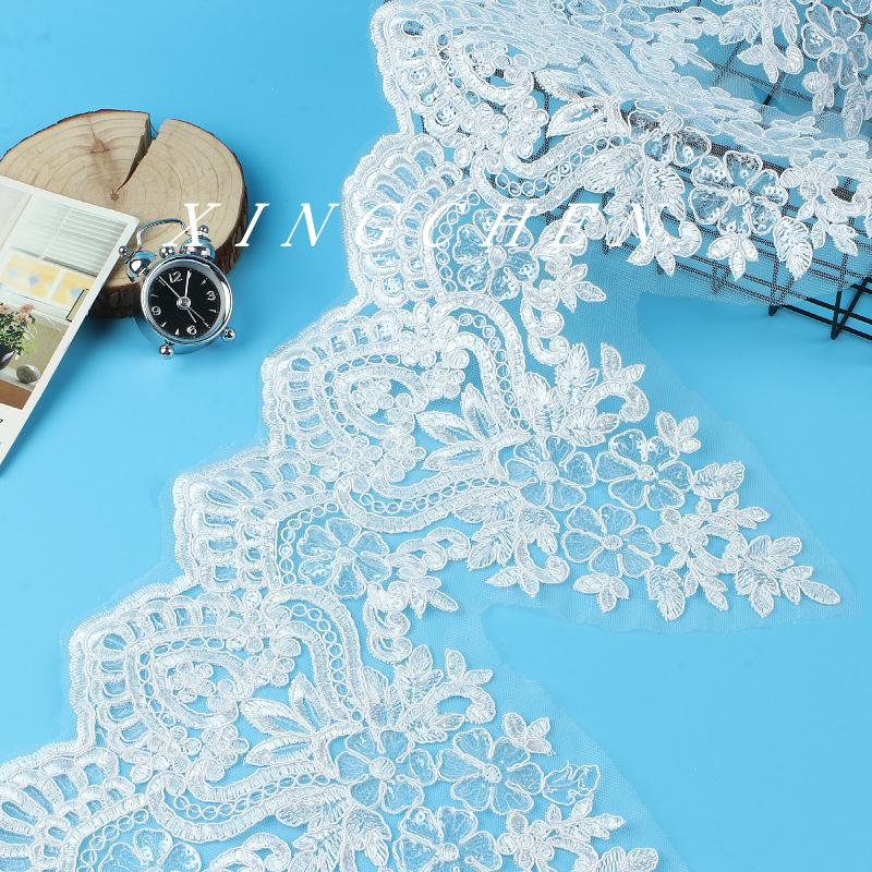 Spitze Spitze Auto Knochen Kleidung Heimtextil Zubehör Handgefertigt DIY Materialien Hochzeitskleid Dekoration Spitzenzubehör 28Cm