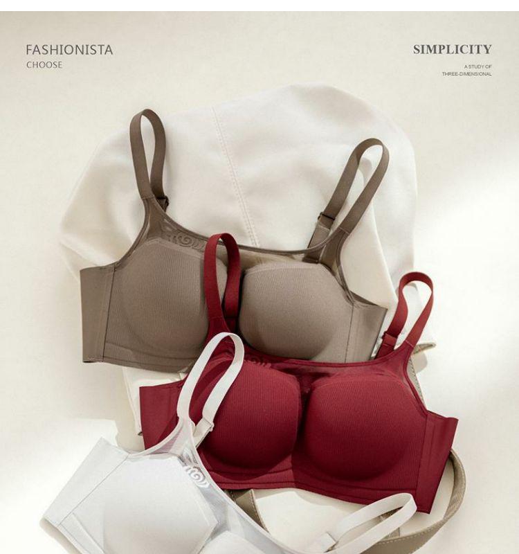 Rose Rendezvous: Red Seamless Push-Up Bra for Comfort and Enhancement