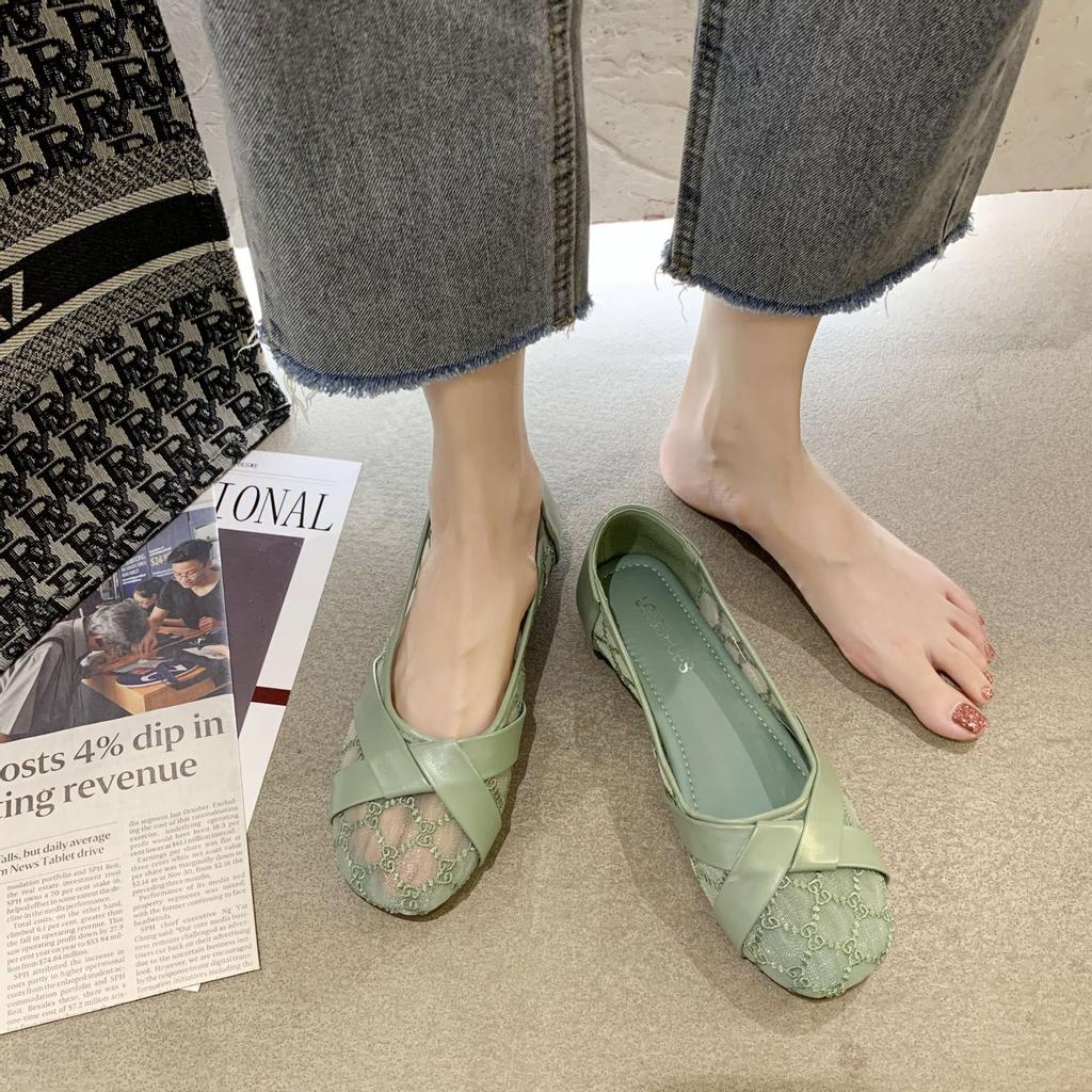 Fashion Summer Women Flat Shoes Soft Casual Loafers Female Ballet Flats Sweet Cut Out Suede Slip On Moccasins Breathable Ladies Footwear