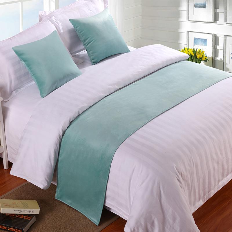 Luxury Velvet Solid Bed Runner Scarf Protector Slipcover Bed Decorative Scarf for Bedroom Hotel Wedding Room Twin/Queen/King