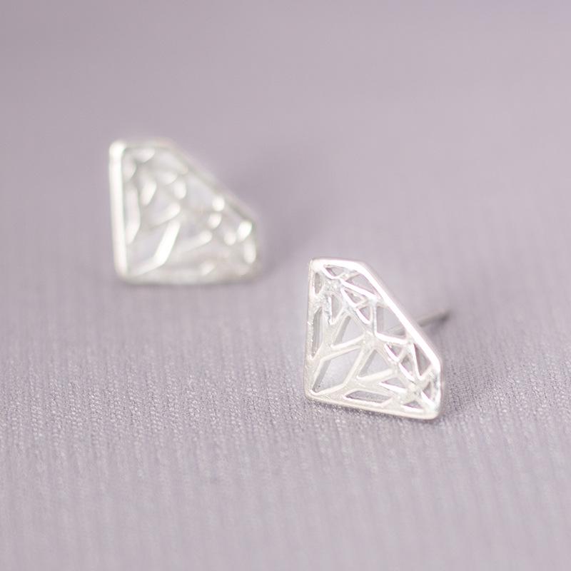 Ohrstecker mit s925 Silbernadel im koreanischen Stil für Damen – Minimalistisches & Persönlichkeitsdesign