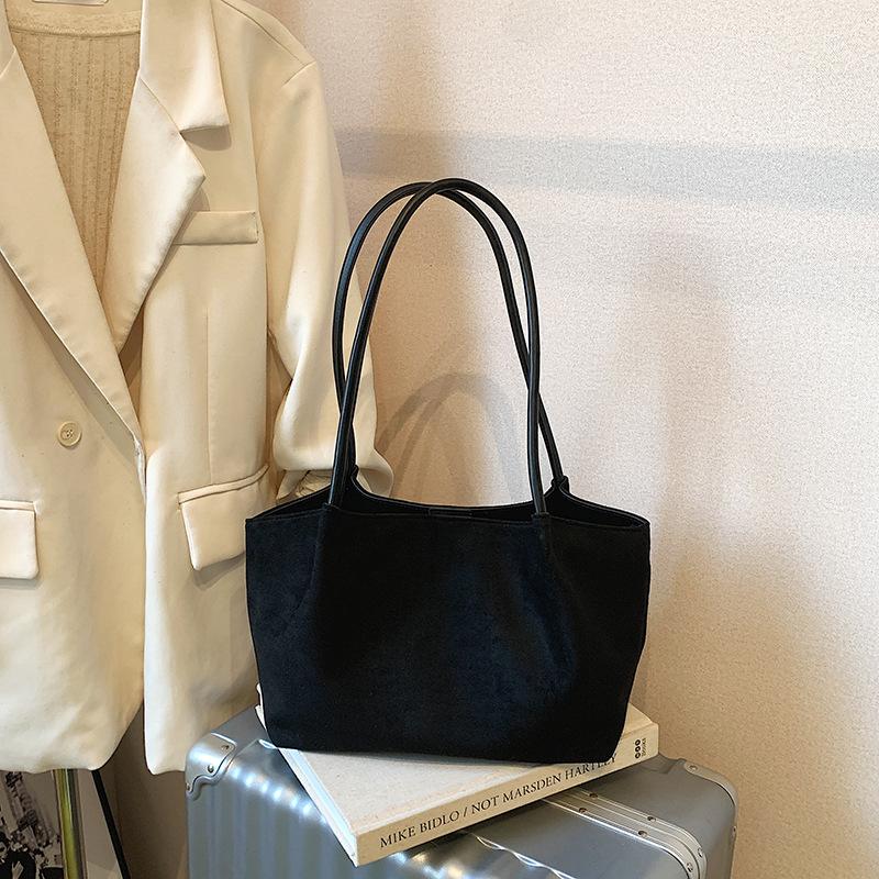 

Premium texture large capacity shoulder handbag spring new bag versatile commuter tote bag