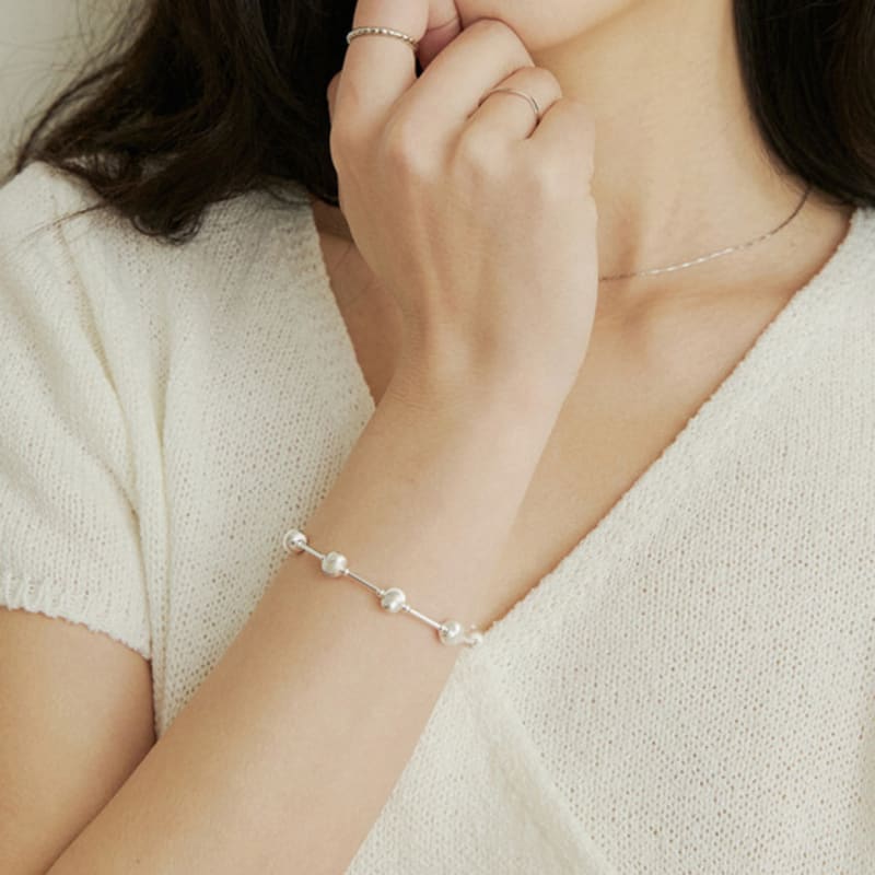 ADAUL Satin Metal Ball Bracelet - Silver