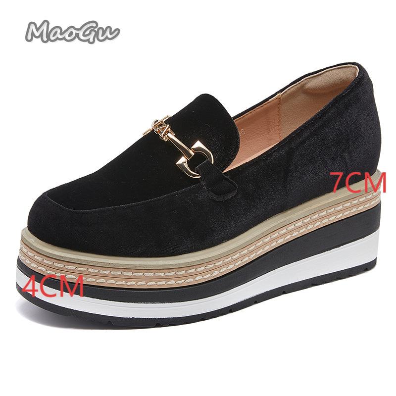 Fashion 2025 Autumn New Thick Soled Shoes Round Toe Slip on Women's Height Increasing Loafers British Style High Heel Platform Pumps