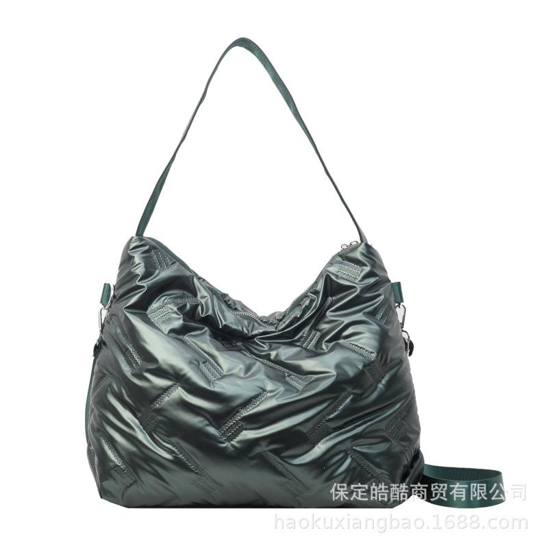 Autumn and winter down bag women's 2025 new fashionable large-capacity shoulder tote bag going out commuting messenger bag