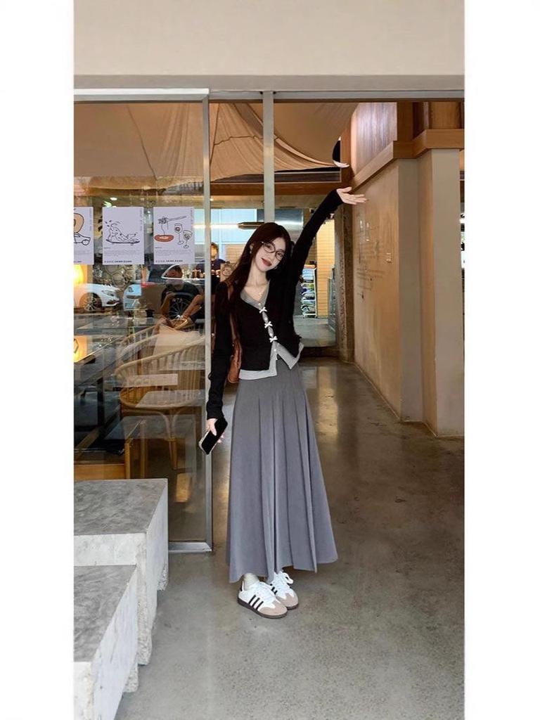 Reiner Süßer Mädchenstil: Zweiteiliges Langarm-T-Shirt & Halbkörperrock-Set für Damen