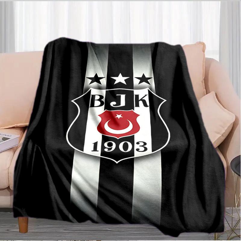 Coperta Besiktas Crest Legacy 1903 Adatta per Divani, Letti, Uffici e Campeggio - Regalo Perfetto per Halloween Natale