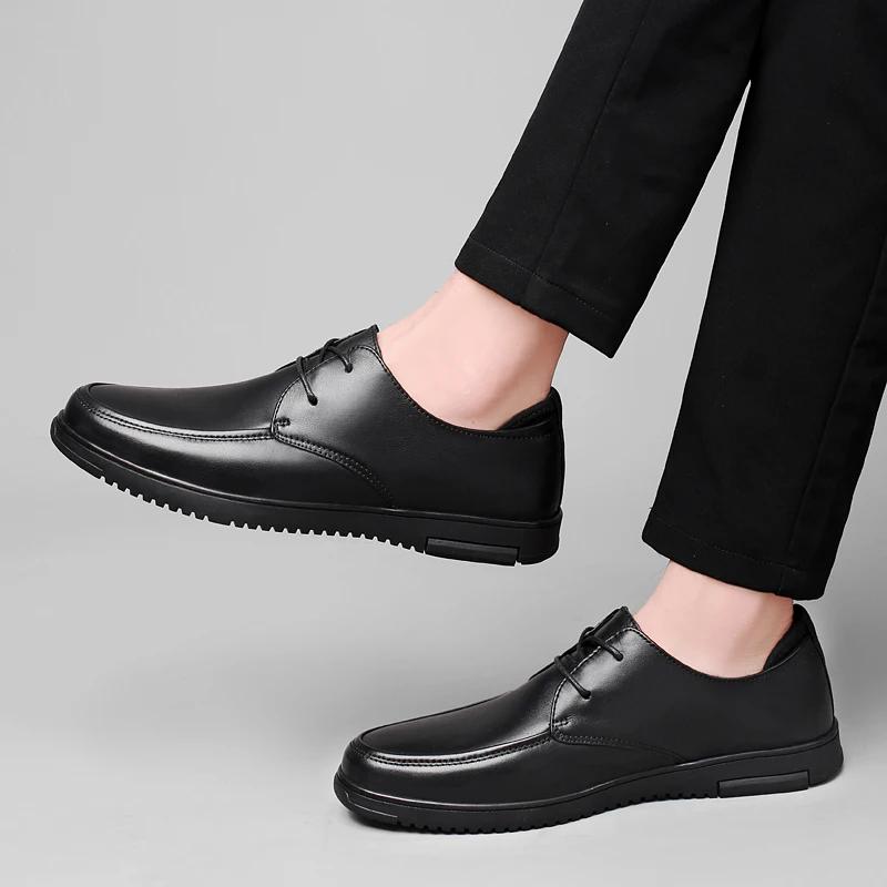 Модная весенне-осенняя простая мужская модельная обувь с острым носком и увеличивающей — фото 6