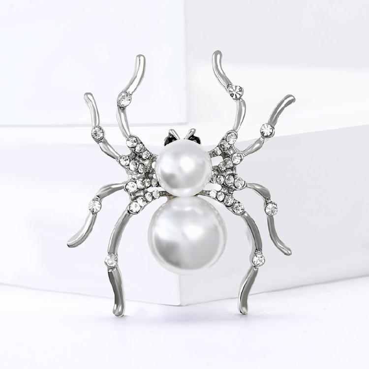 Exquisite Animal Brooch Including Rhinestones and Pearls Accent Lapel Pin for Unisex Wear Halloween Party Decoration