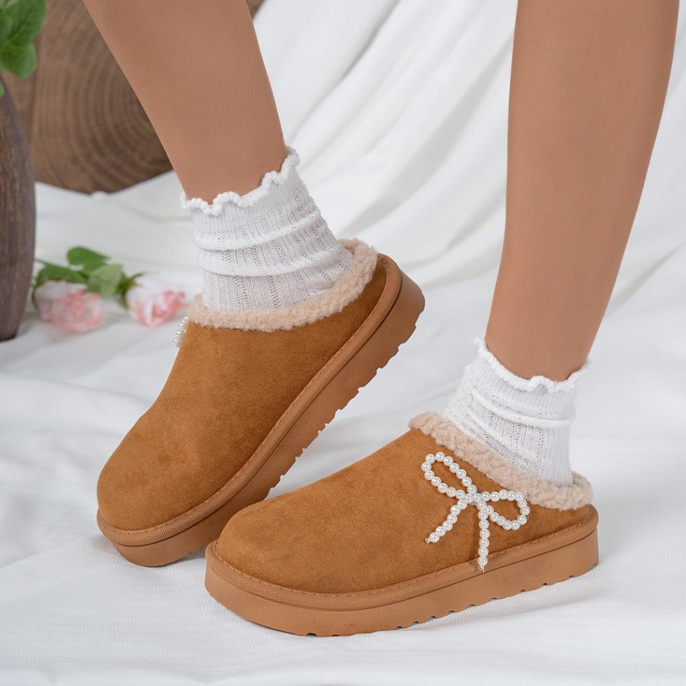 Fashion Winter 2025 Warm Fluffy Woman Slippers Soft Bottom Thick Plush Clogs Women Casual Comfortable Platform Slippers