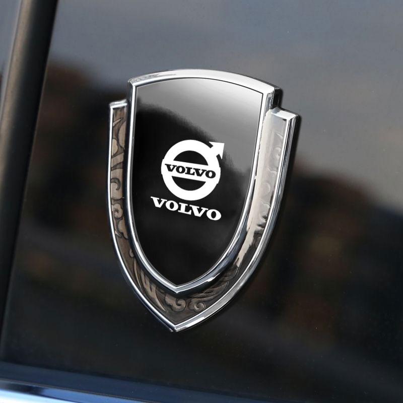 Adesivo Emblema Distintivo Metallo 3D per Parafango Laterale, Cofano, Carrozzeria di Auto Volvo XC60 S90 XC90 S60 XC40 V60 V90 S40 Volvo EX30 C40 Accessori
