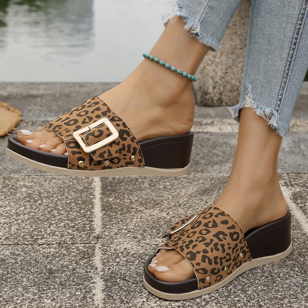 Summer new European and American large-size leopard print thick-bottomed cool slippers sexy open-toed casual beach sandals