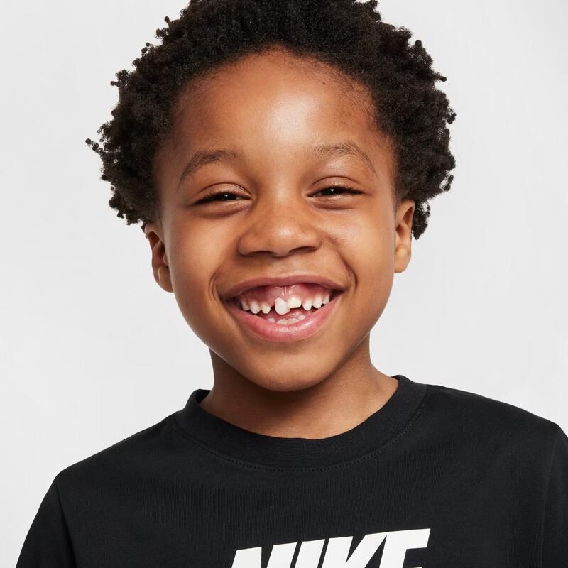 Nike Toddler T-Shirt & Shorts Set II6486