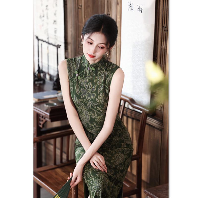 Green new Chinese Hong Kong style sleeveless long cheongsam 1011 summer new slim and thin daily wear dress
