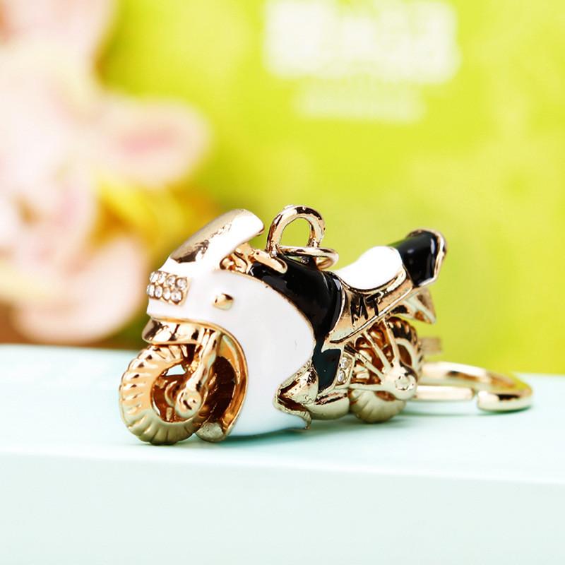 Stunning Rhinestone Car Model Keychain Elegant Metal Keyring Perfect For Gifts And Accessories