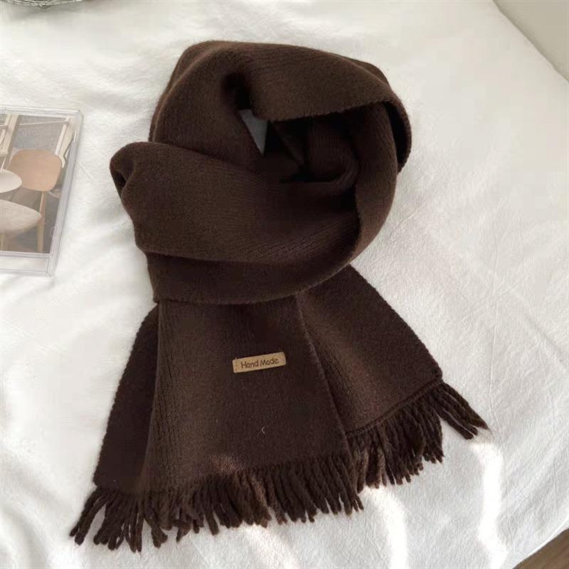 Autumn and Winter Atmosphere Fringed Knitted Scarf High-end Warm Versatile Student Instant Noodle Scarf