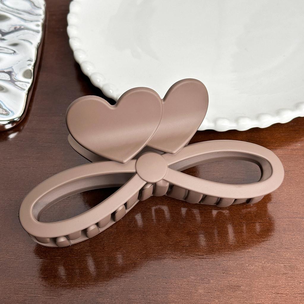 Heart Chic Oversized Hair Clip Handmade For Fashionable Womens Accessories Hair