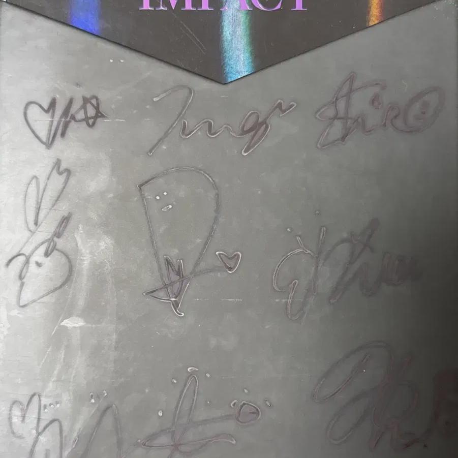 Kep1er Autographed Album