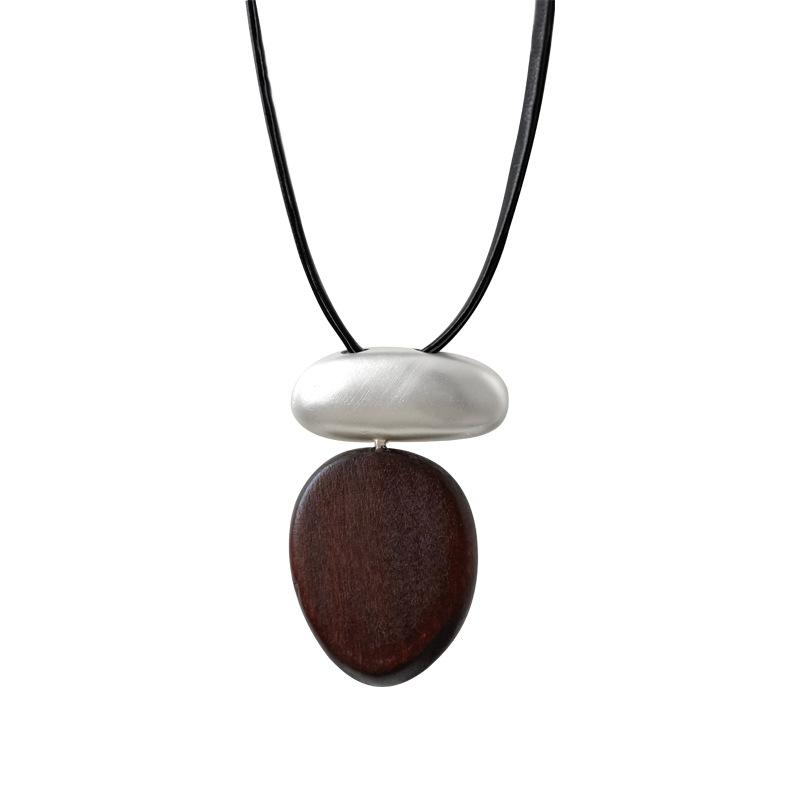 Vintage Wooden Oval Pendant Necklace for Women Minimalist Matte Metal Block Adjustable Leather Rope Sweater Chain Jewelry
