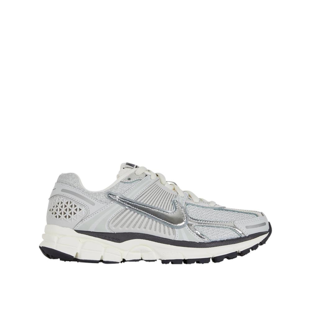 Footwear Sneakers Nike Zoom Vomero 5