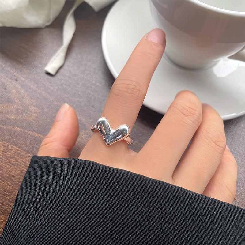 

Lan Zhi Women s 925 Silver Three-Dimensional Heart Ring - Fashionable, Non-Fading, Adjustable. Adjustable Open