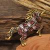 Broche Style Rétro Strass Étincelants Incrustés Design Cheval Broche Épinglette Revers de Col de Costume Badge Accessoire Élégant