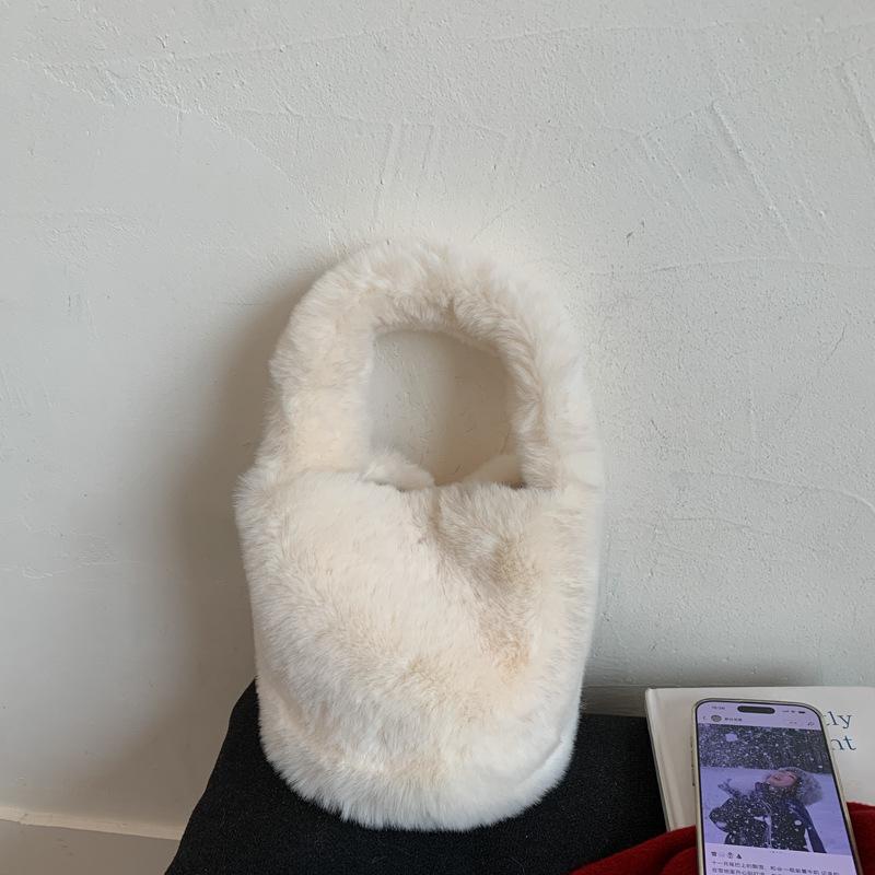 2025 Autumn New Niche Design Bucket Bag Plush Cute Sweet Wind Korean Version Foreign Style Handbag