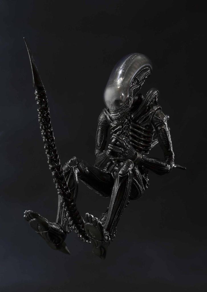 S.H. Monster Arts Alien Big Chap Approx. 180mm PVC&ABS&diecast Painted Movable Figure