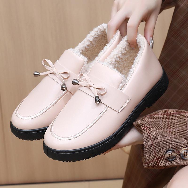 

Зимние кожаные водонепроницаемые хлопковые туфли женские теплые для мамы нескользящие кожаные туфли бархатные хлопковые ботинки 40