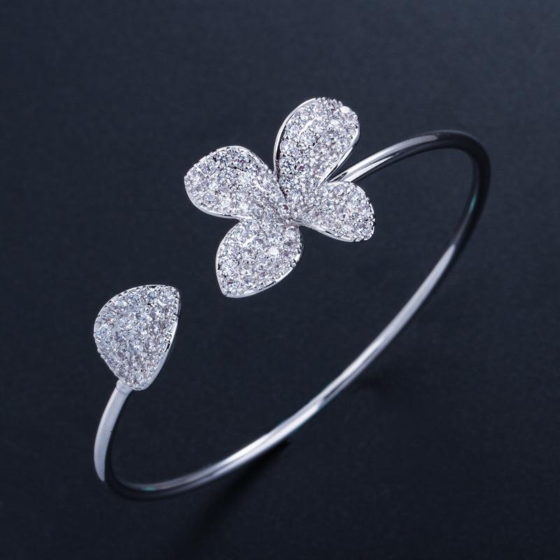 S0124 Simple Women'S Open Bracelet, Slightly Inlaid With Aaa Zircon