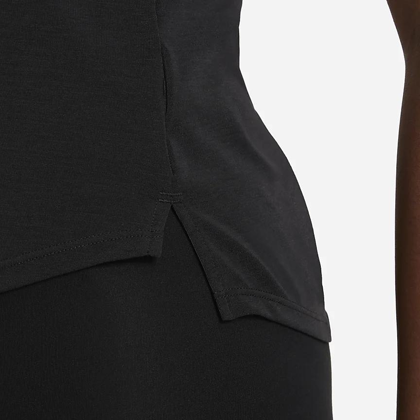 Nike Dri-FIT UV One Luxe Solid Crew Neck Slim Fit T-Shirt Women Tops Black DD0618-010