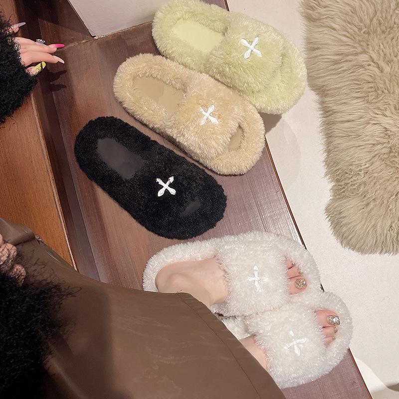 Internet-Berühmtheit Europäische dicksohlige flauschige Hausschuhe Damen Herbst- und Winterbekleidung 2025 neu ins trendige Mode Zuhause Kreuz vielseitig