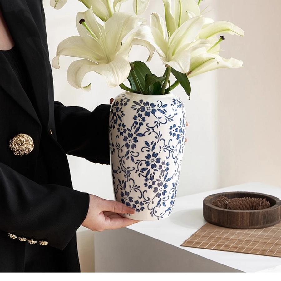 Blue White Porcelain Vase Ceramic Floral Vase for Home Decor Vintage Oriental Table Centerpiece Flower Arrangement Vases Gift