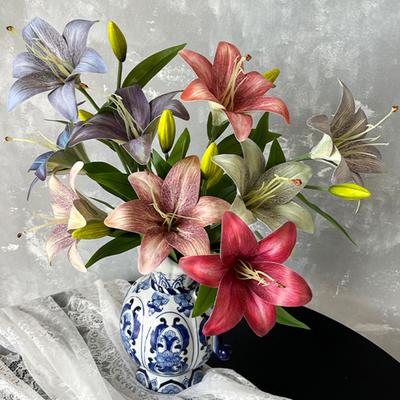 Faux Lily Flowers Bulk Realistic Artificial Tiger Lily Long-lasting Fake Lily Stem for Floral Arrangement Wedding Party Home Decor