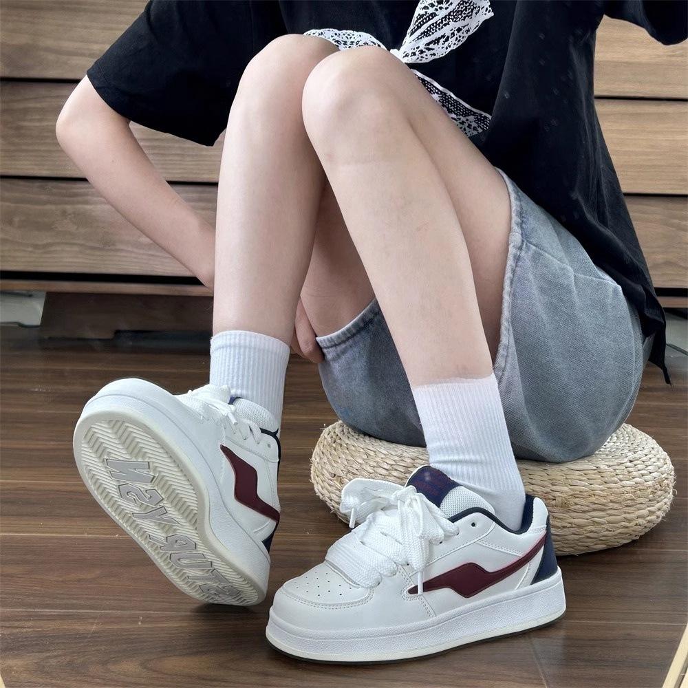Retro Burgundy Platform Bread Shoes Women's 2025 Autumn New Popular Versatile Student Casual Board Shoes Ins Tide