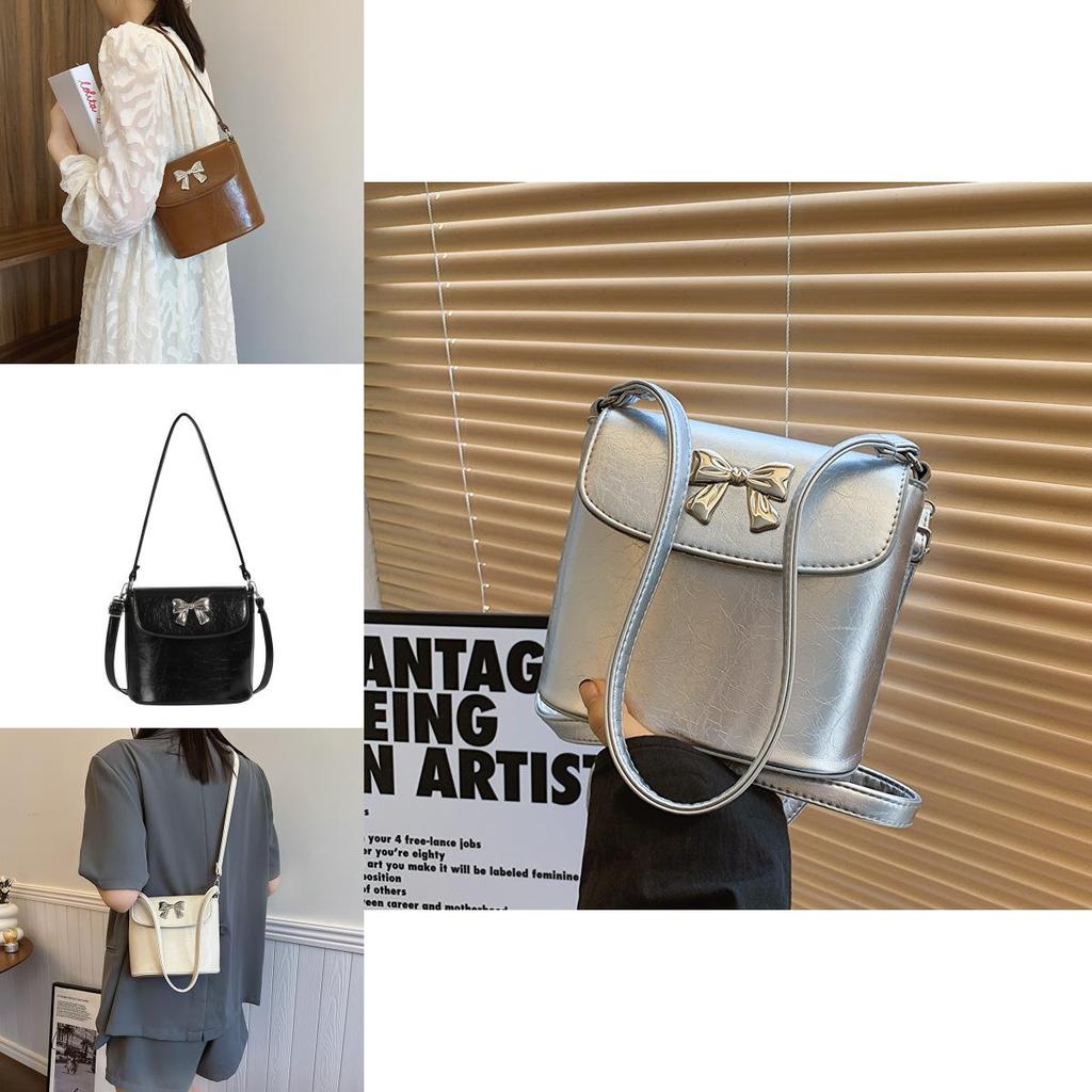 Stylish Small Square Bag 2024 New Summer Fresh Shoulder Bag For Women Chic Black