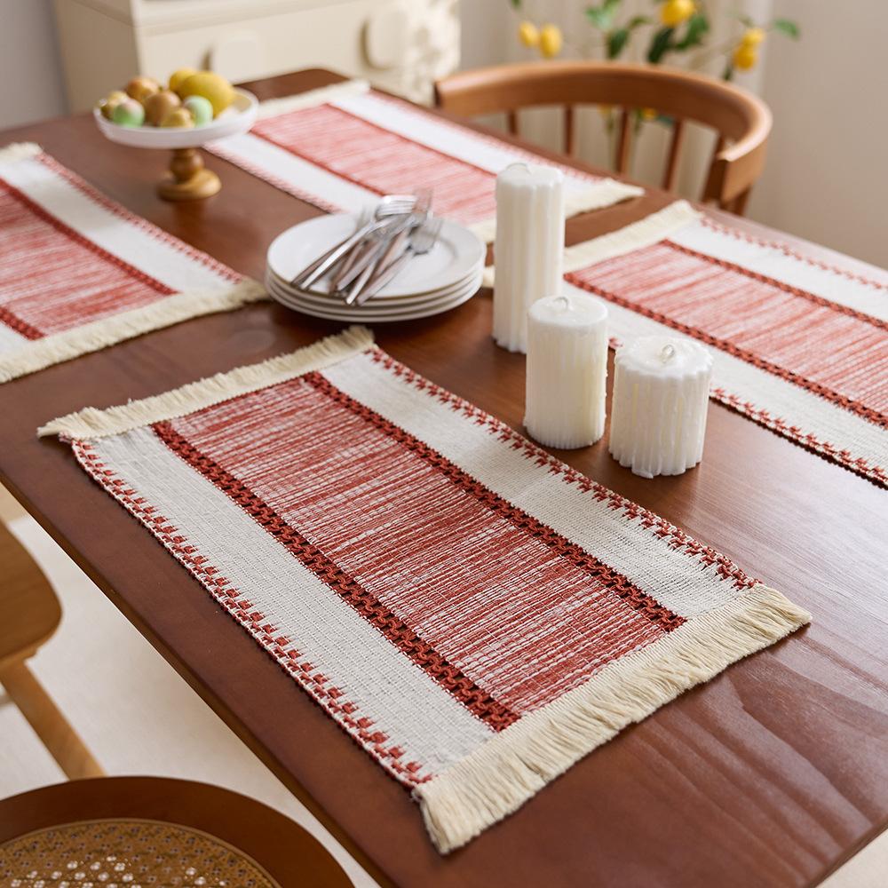 Cotton and linen style placemat tassel color matching woven table flag American country farmhouse holiday party decoration table mat