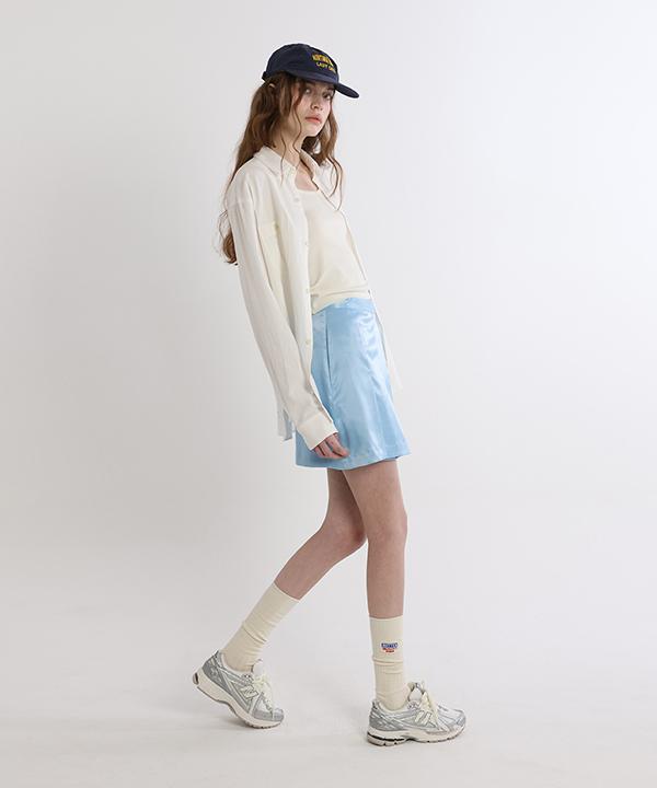 Green Butter Silky Heart Button Skirt (Light Blue)